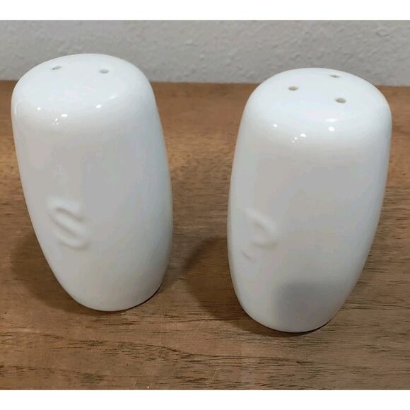 Vintage Better Homes & Gardens Salt And Pepper Set Ceramic White - Picture 8 of 11